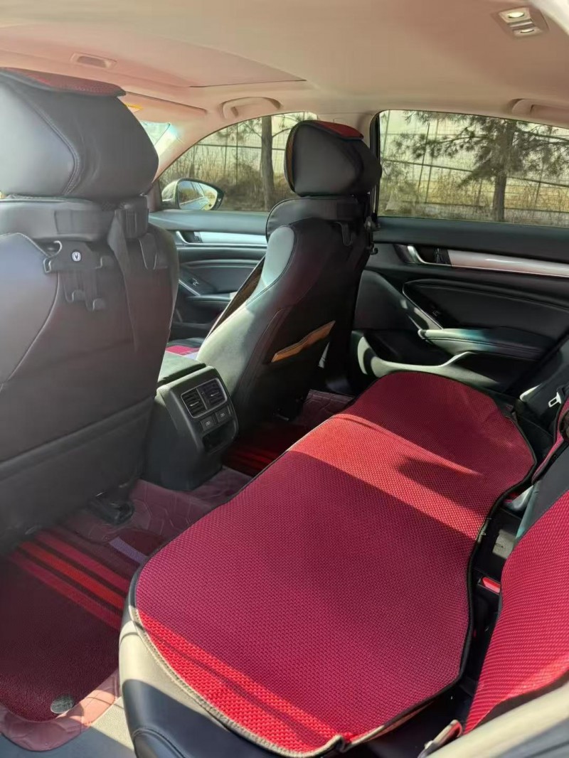 呼和浩特23年本田雅阁5