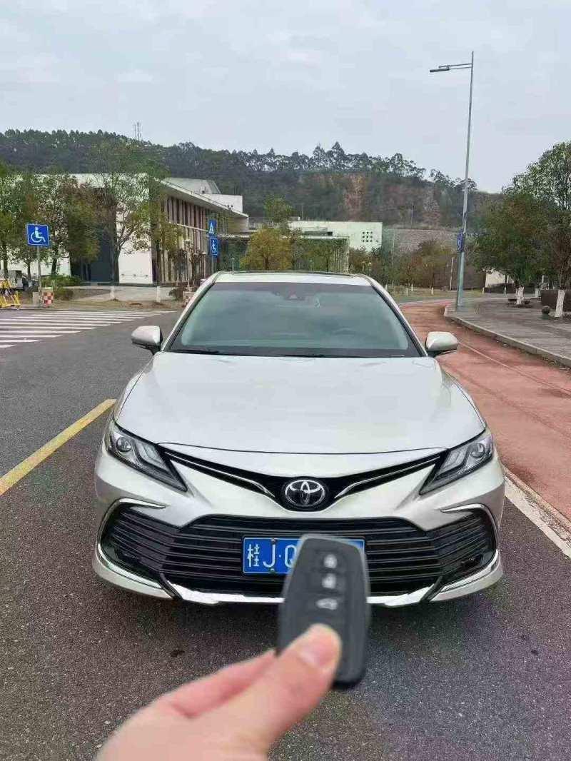 梧州24年丰田凯美瑞1