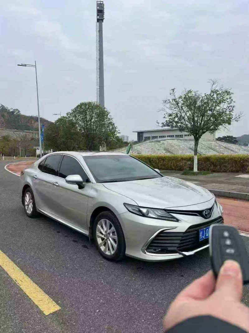 梧州24年丰田凯美瑞3