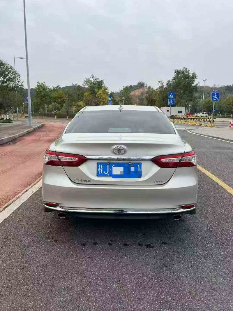 梧州24年丰田凯美瑞8