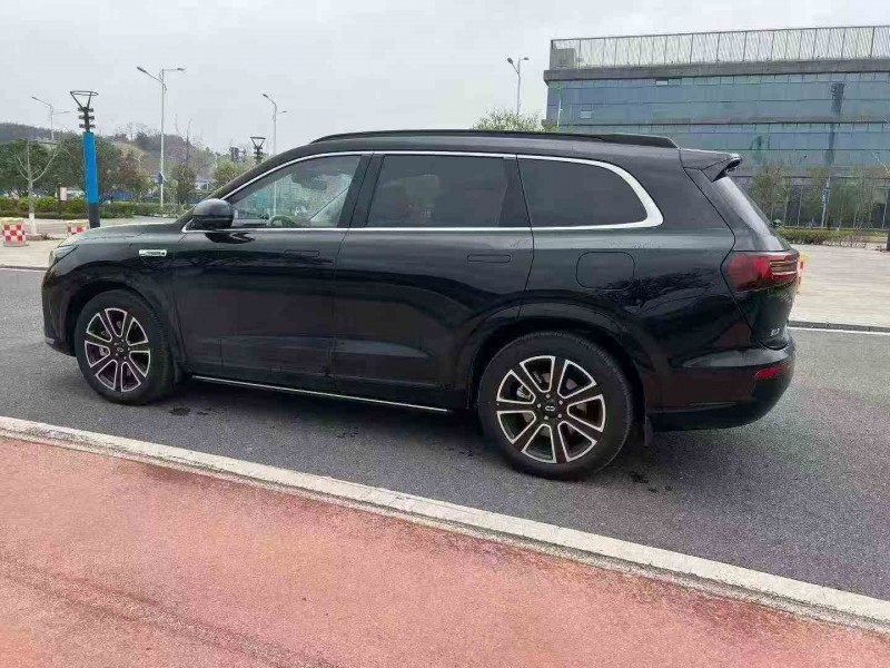 桂林25年华为智选问界8