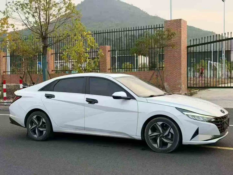 南平23年现代伊兰特3