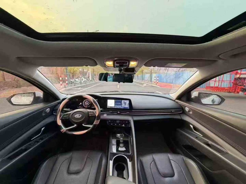 南平23年现代伊兰特4