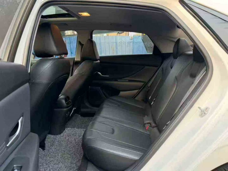 南平23年现代伊兰特6