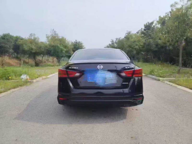 宿迁22年日产天籁9