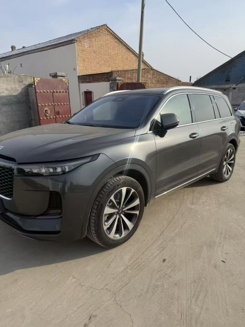 呼和浩特21年理想理想ONE3