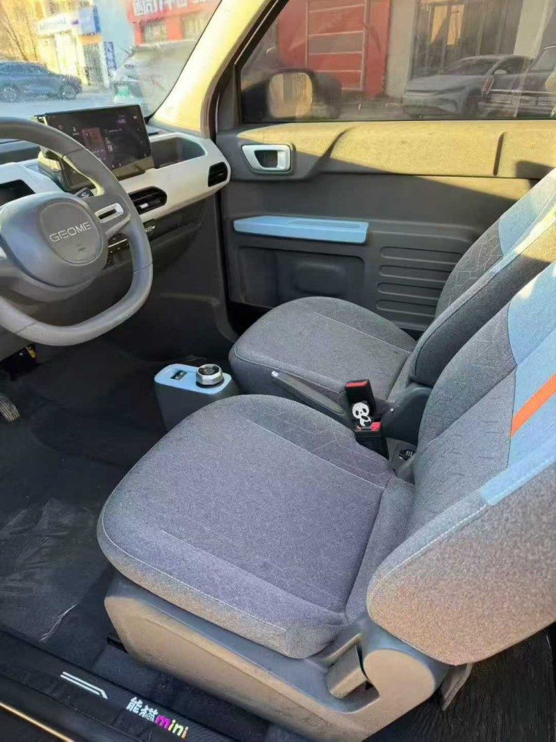 呼和浩特23年吉利熊猫5