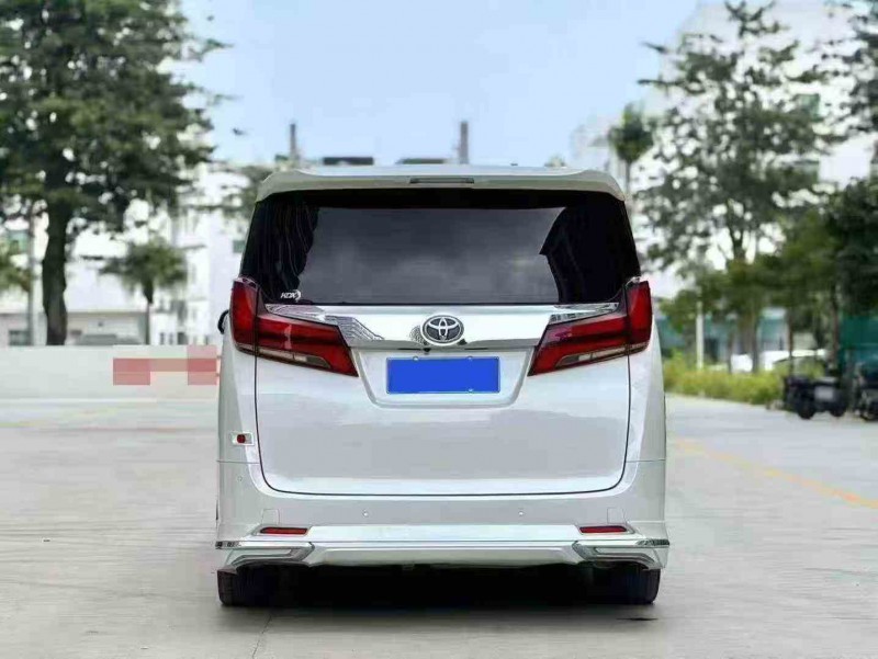 漳州19年丰田埃尔法9