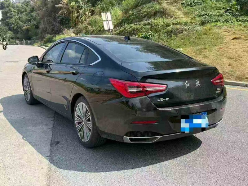 漳州21年红旗H55