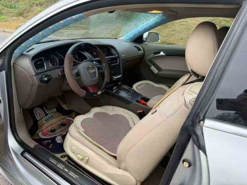 三明09年奥迪A56