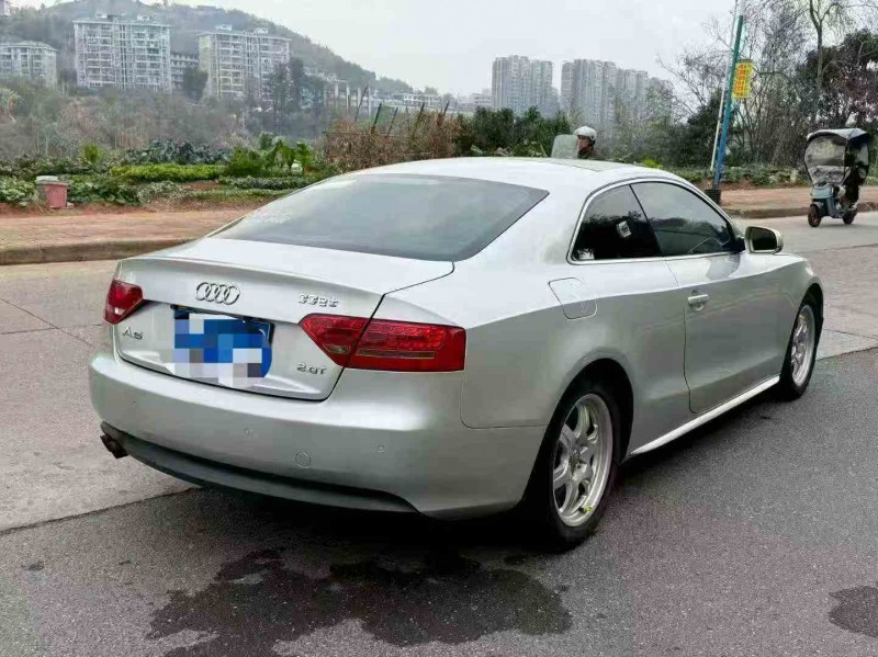 三明09年奥迪A57