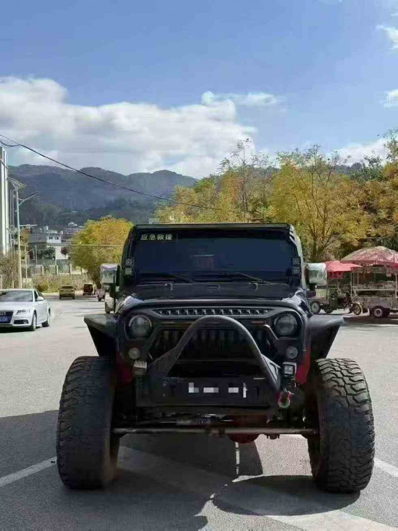 玉溪17年Jeep牧马人1