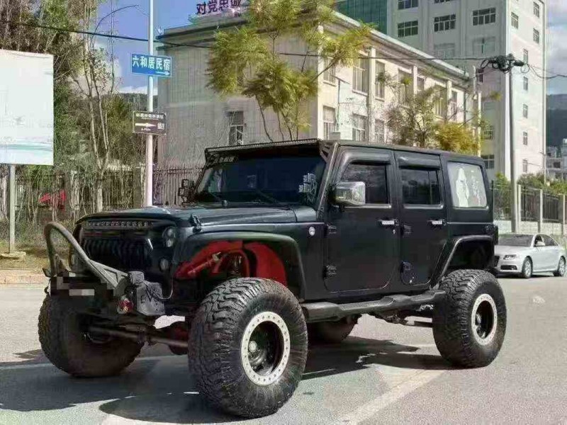 玉溪17年Jeep牧马人3
