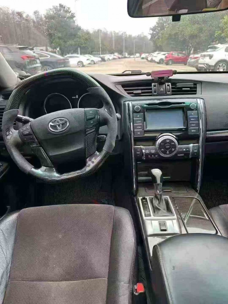 嘉兴16年丰田锐志4