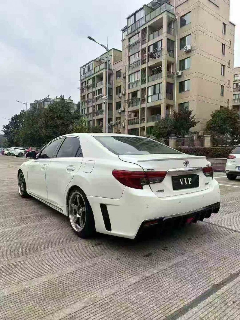 嘉兴16年丰田锐志8