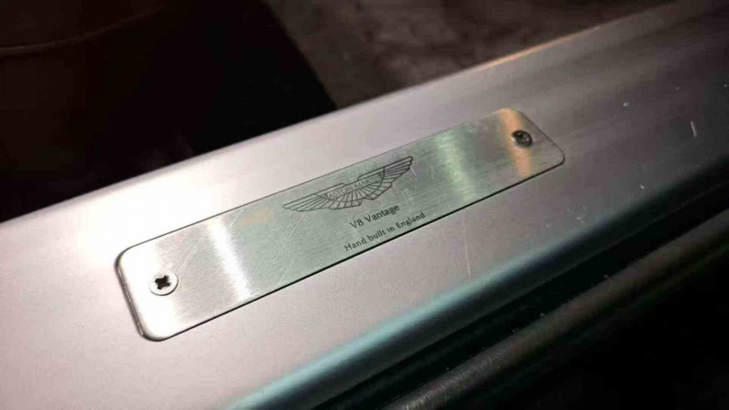 重庆17年阿斯顿·马丁V8 Vantage2