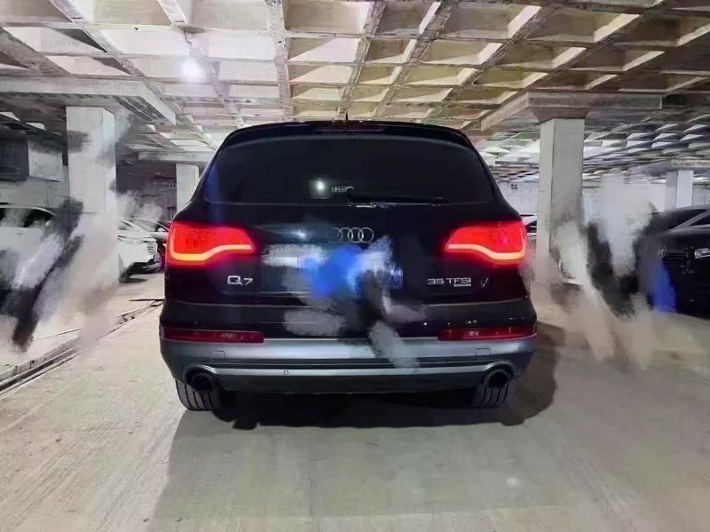 青岛14年奥迪Q78