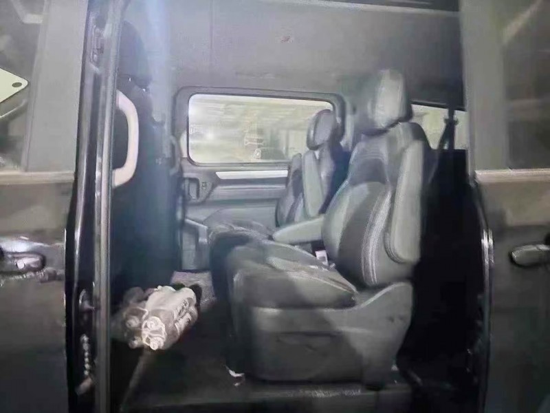 青岛16年大通G109