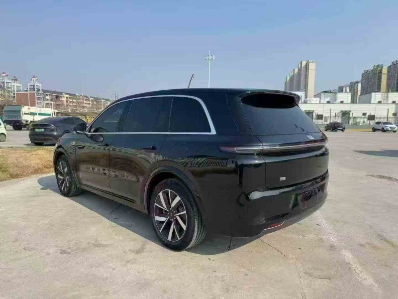 苏州23年理想L88