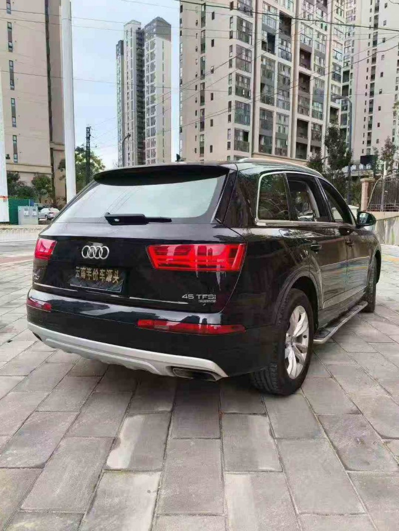 玉溪17年奥迪Q77