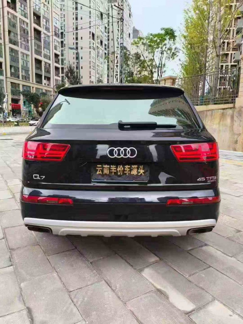 玉溪17年奥迪Q78