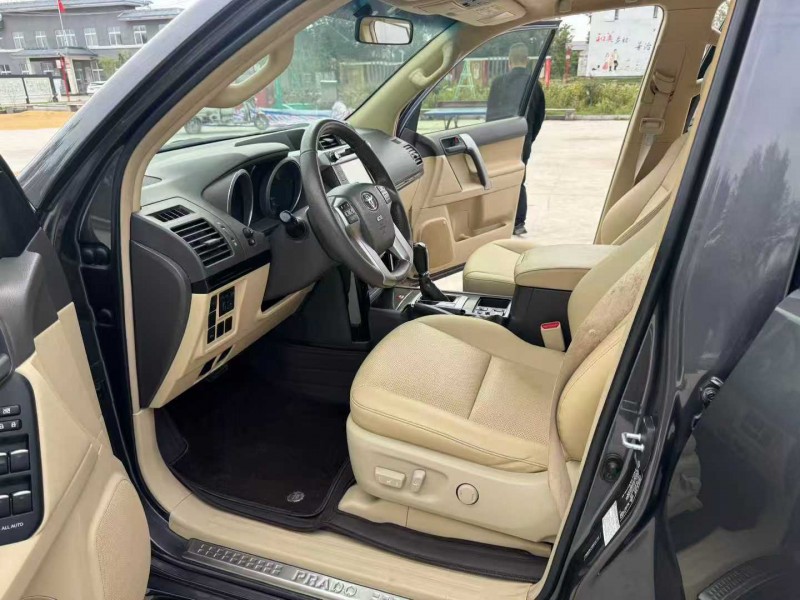 徐州18年丰田普拉多3