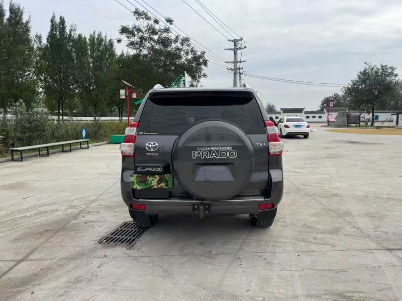 徐州18年丰田普拉多9