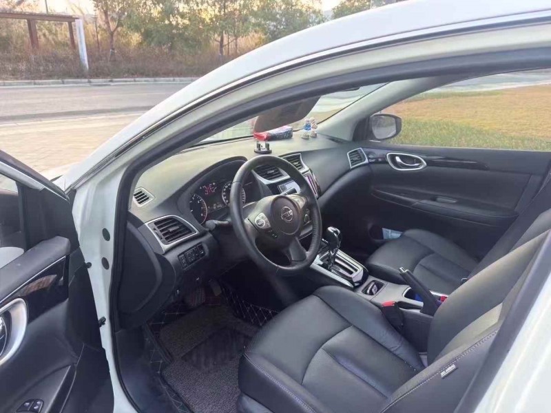 广州18年日产轩逸4