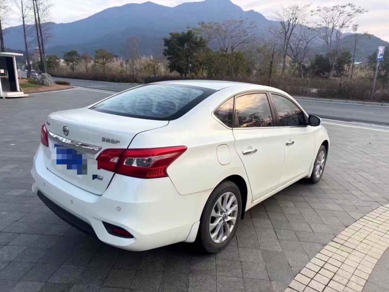 广州18年日产轩逸7