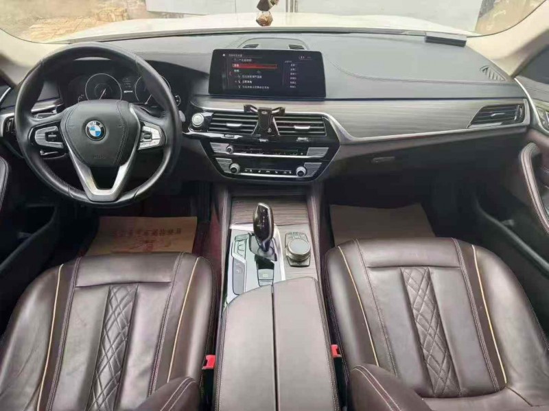 保定19年宝马5系4