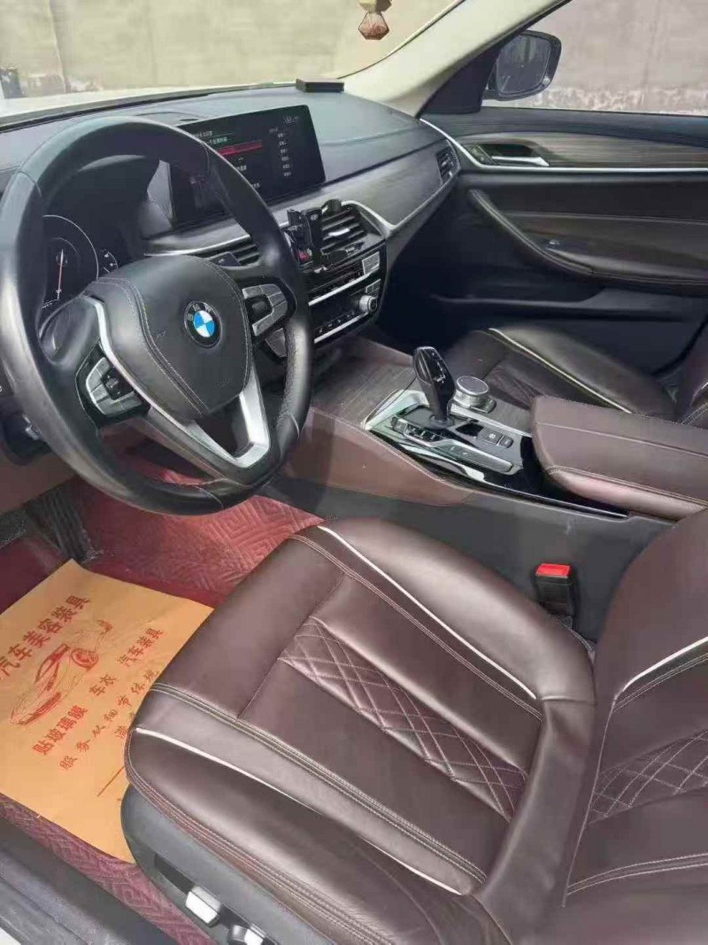 保定19年宝马5系5