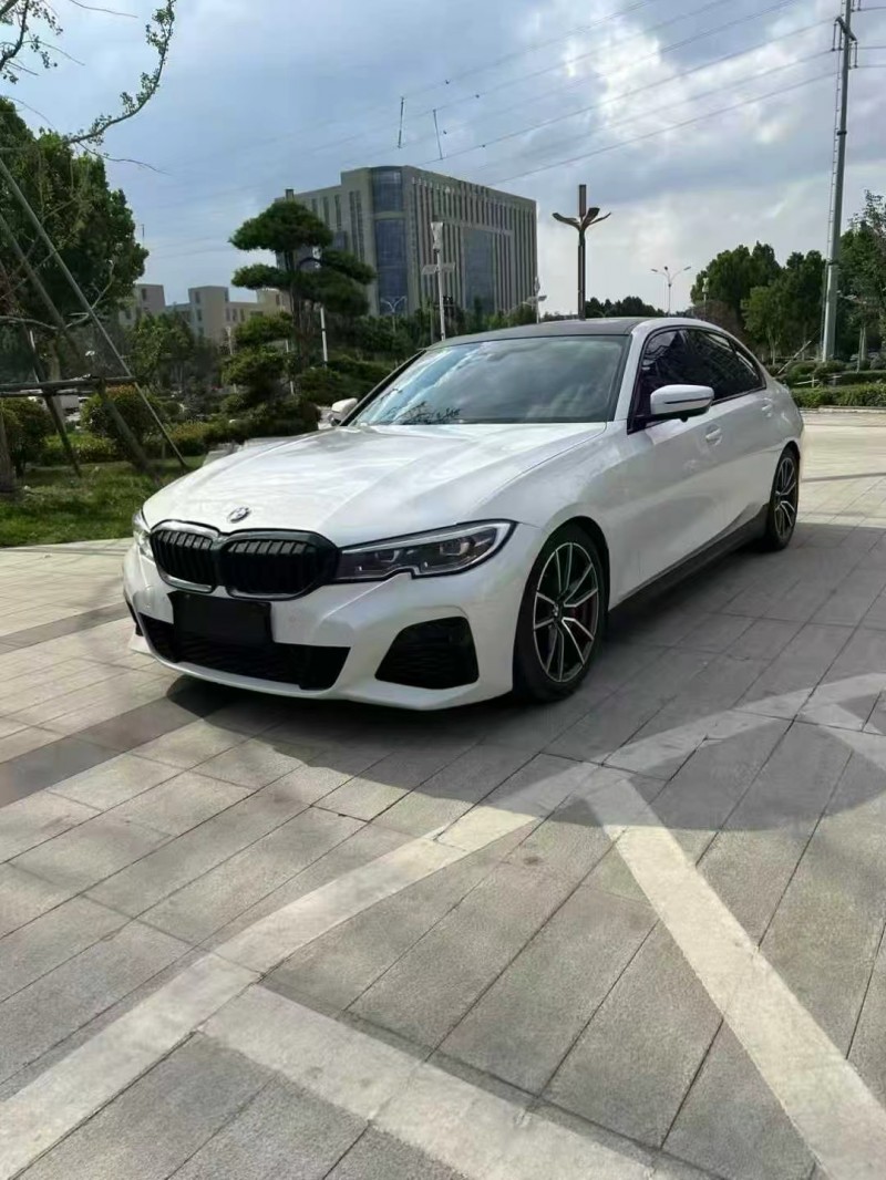 安阳21年宝马3系9