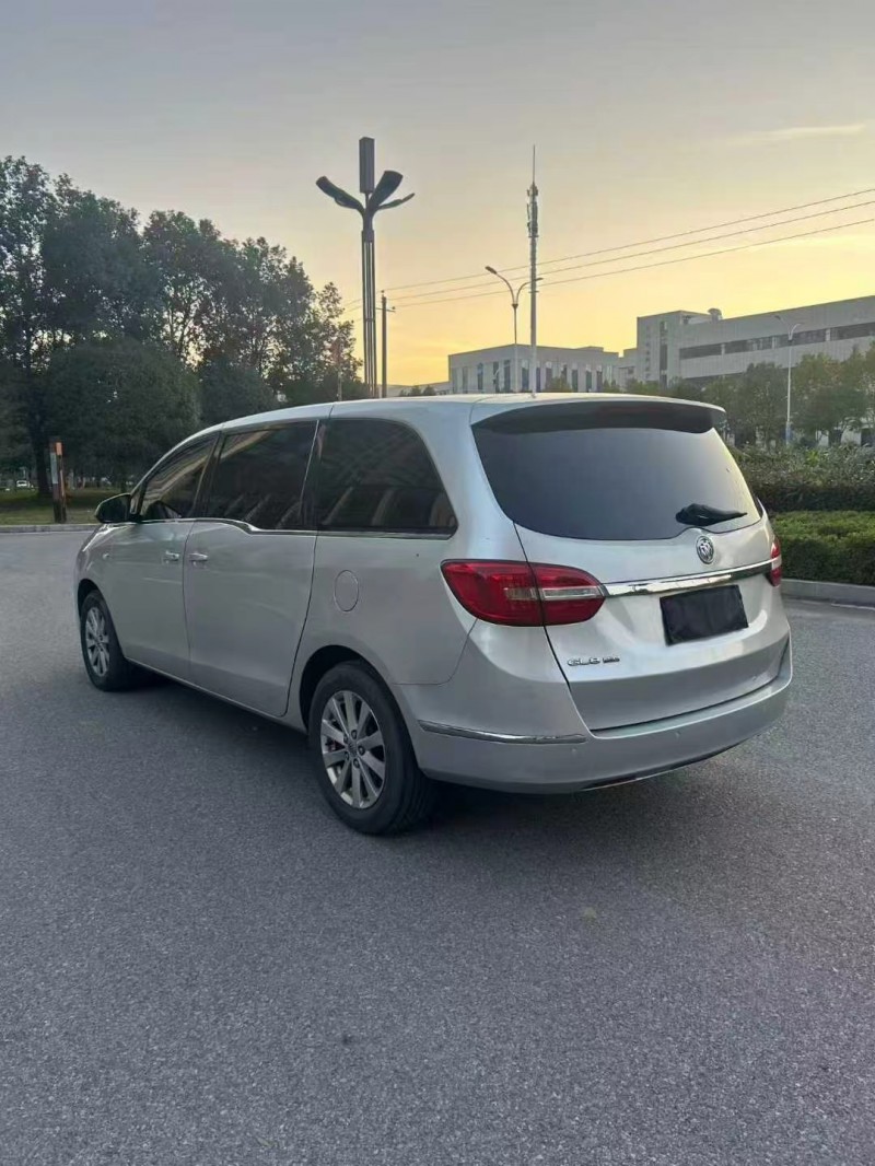 安阳17年别克GL89