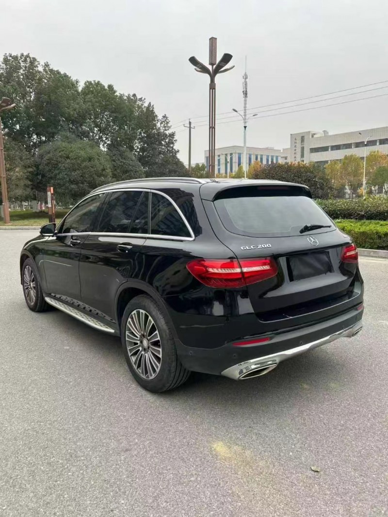 安阳17年奔驰GLC11