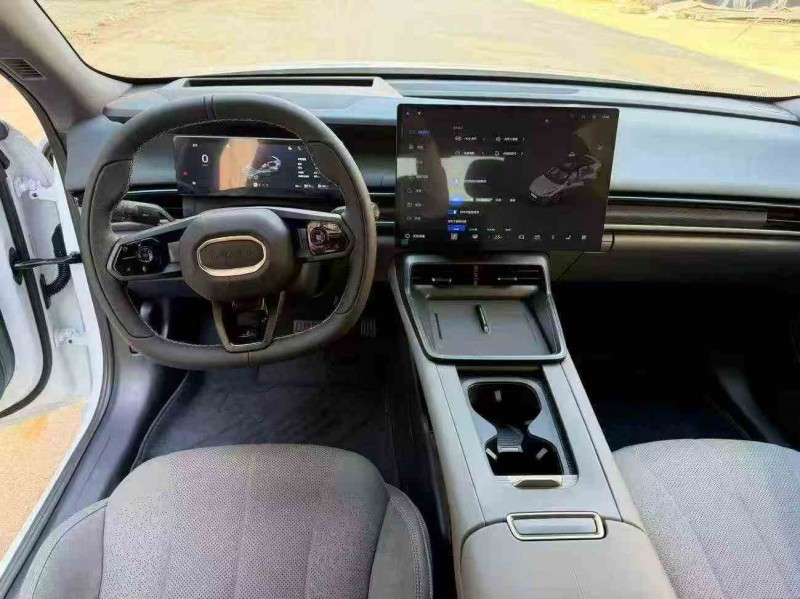 桂林25年领克074