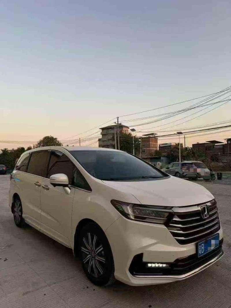 防城港23年本田奥德赛3