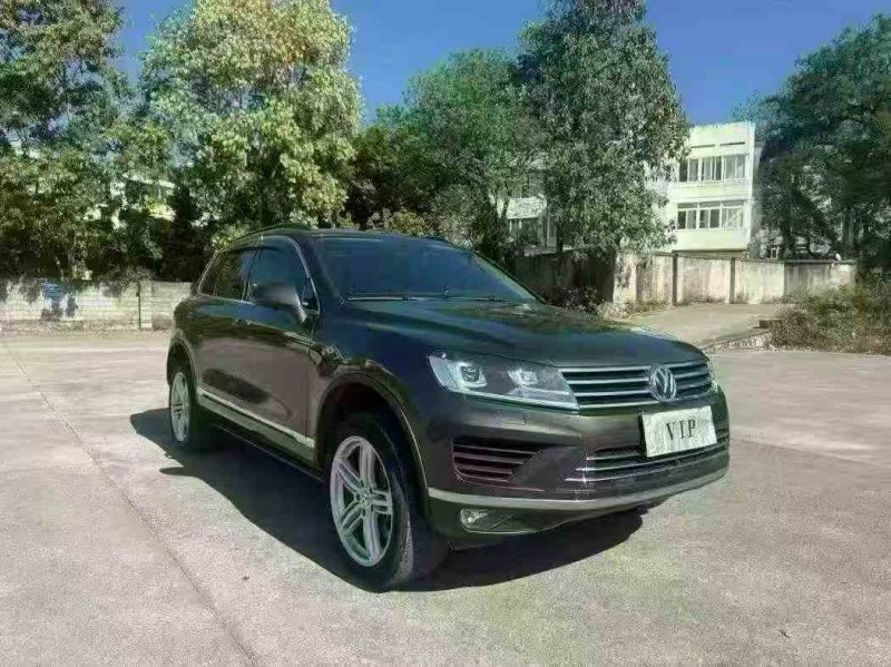 防城港17年大众途锐2