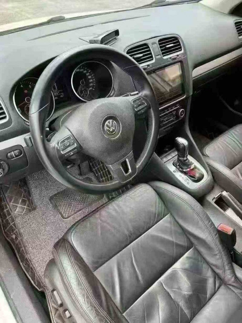 钦州14年大众高尔夫6