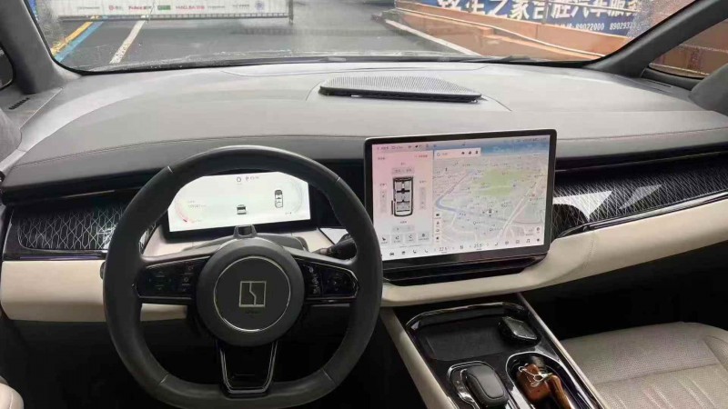 衢州24年极氪汽车0095