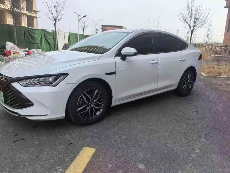 张家口23年比亚迪秦3