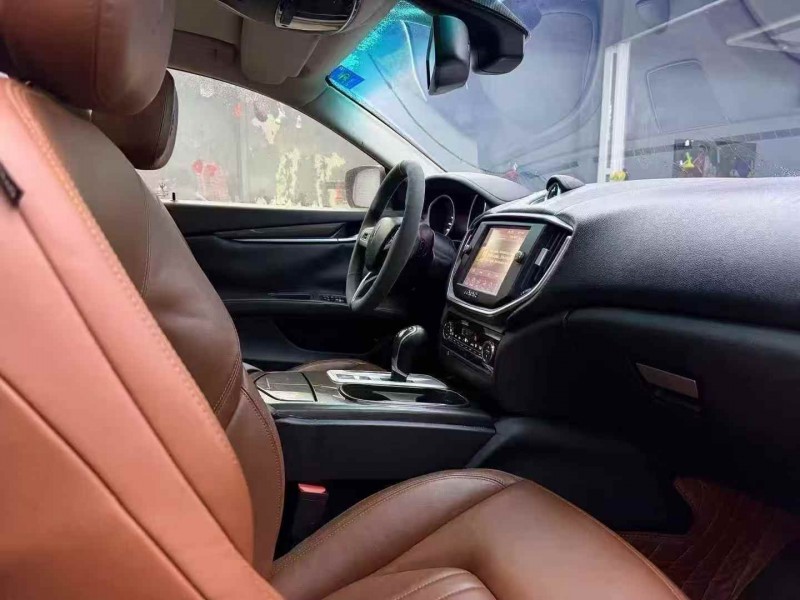 济宁14年玛莎拉蒂Ghibli7