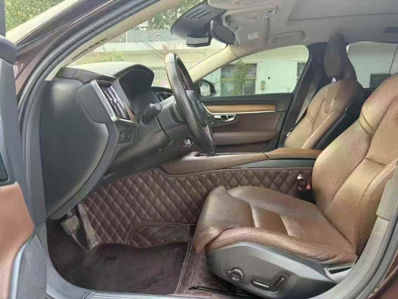 安阳20年沃尔沃S906