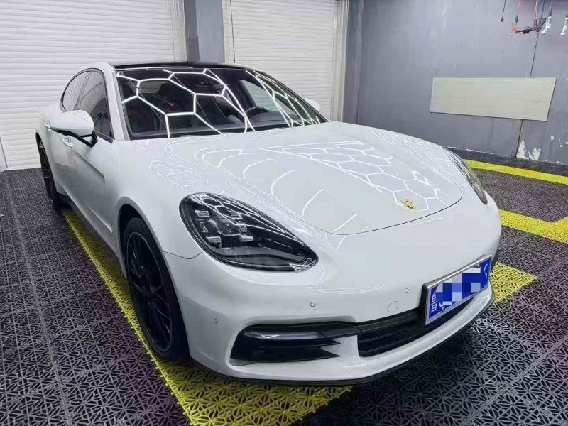 潍坊18年保时捷帕拉梅拉3