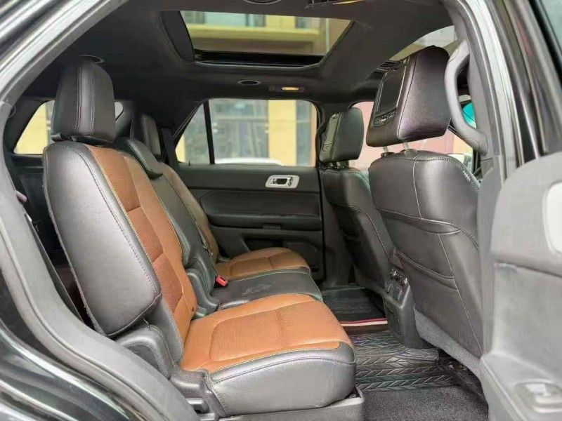 东营14年福特探险者4