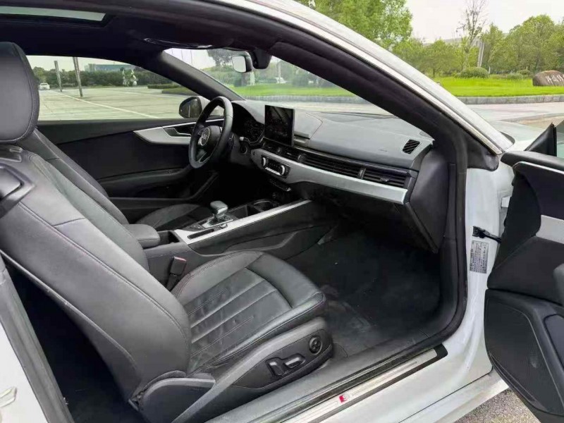 南京21年奥迪A55