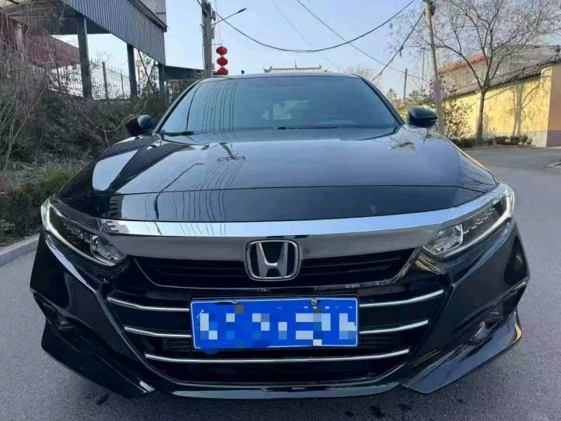 济宁21年本田雅阁1