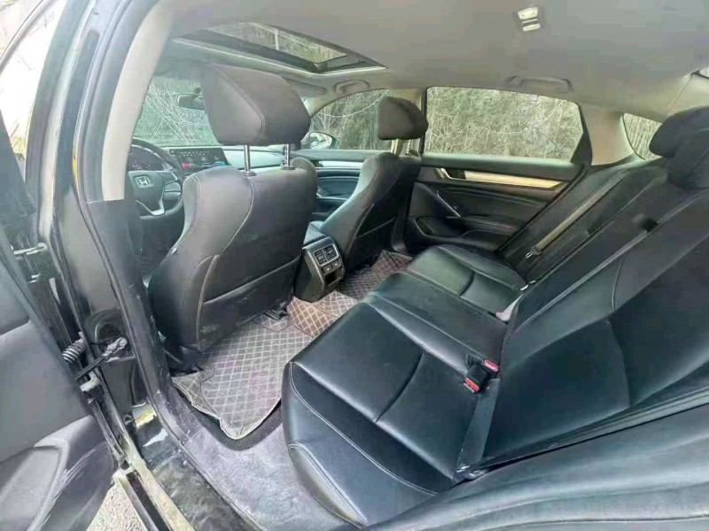 济宁21年本田雅阁3