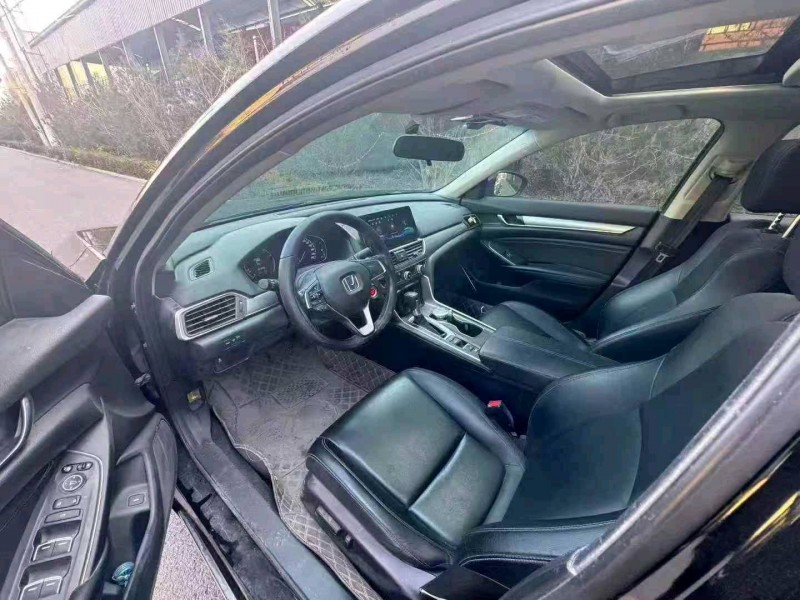 济宁21年本田雅阁5