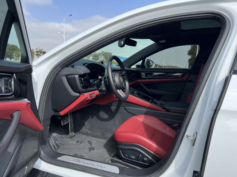 盐城25年保时捷帕拉梅拉4