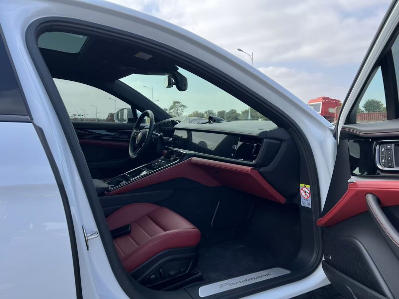 盐城25年保时捷帕拉梅拉6